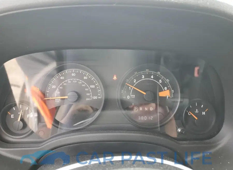 1C4NJCBA9HD137663# 9