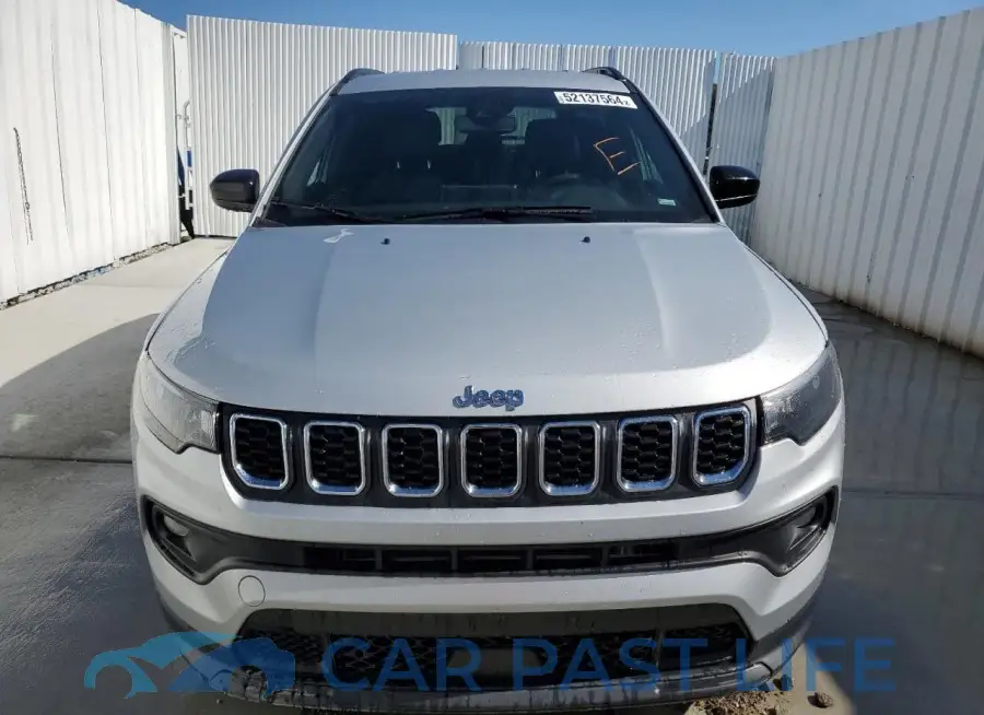 3C4NJDBN4RT118622# 5