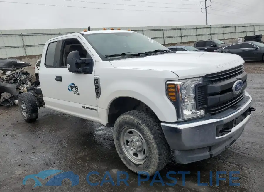 1FD8X3FTXJEC41209# 4
