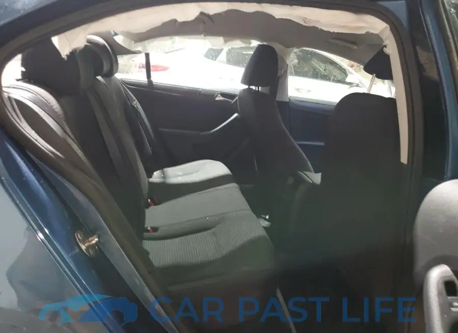3VW2K7AJ7FM278495# 10