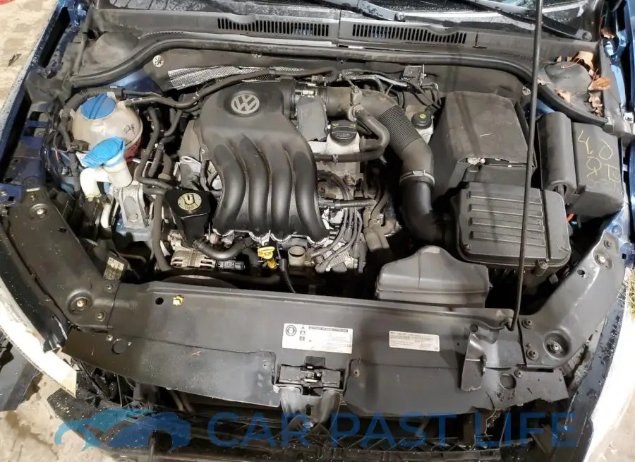 3VW2K7AJ7FM278495# 11