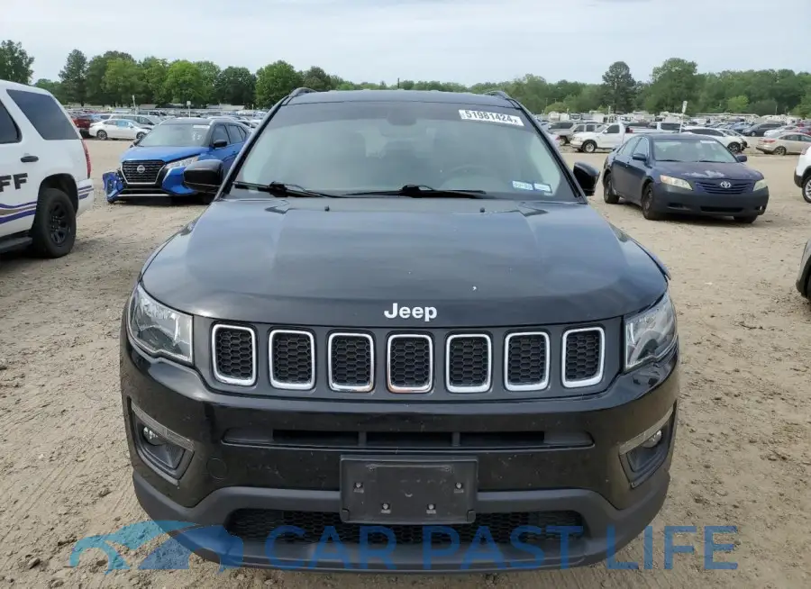 3C4NJDBB6JT315883# 5