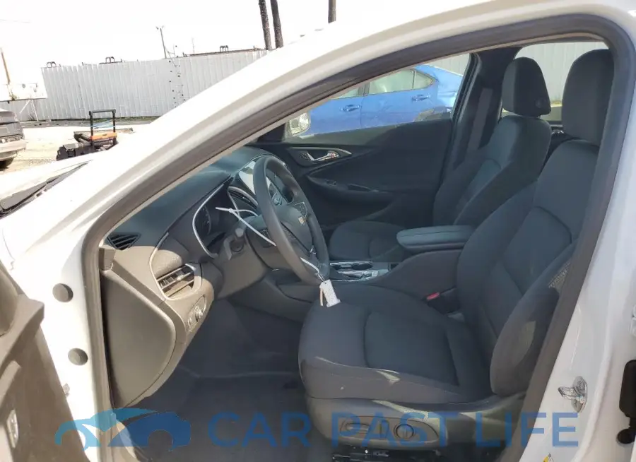 1G1ZD5ST2RF172159# 7