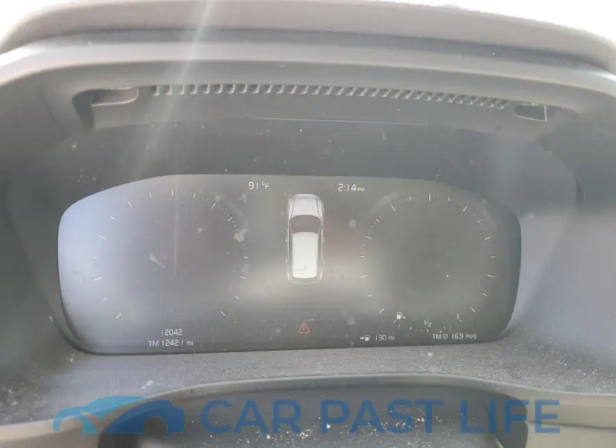 YV4162UK6M2433128# 9