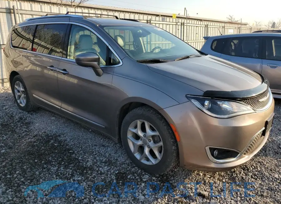 2C4RC1EG2JR112607# 4