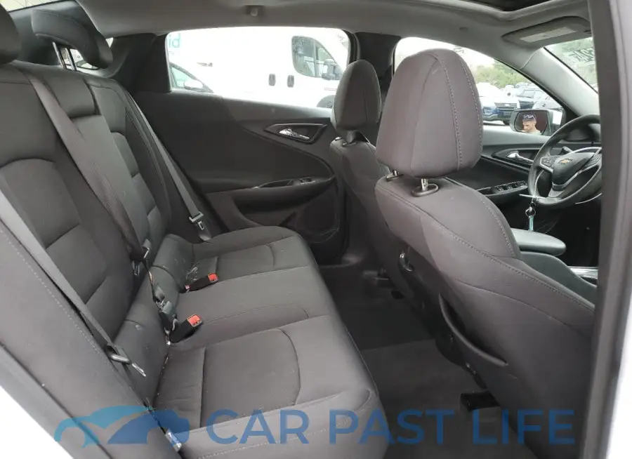 1G1ZD5ST0PF132000# 10