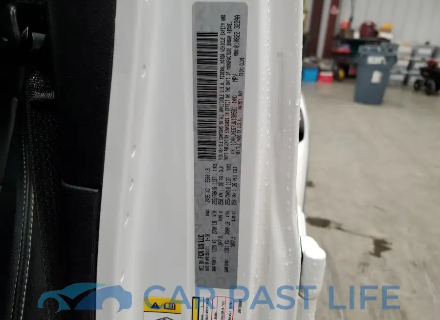 1C4HJXEG7JW130581# 12