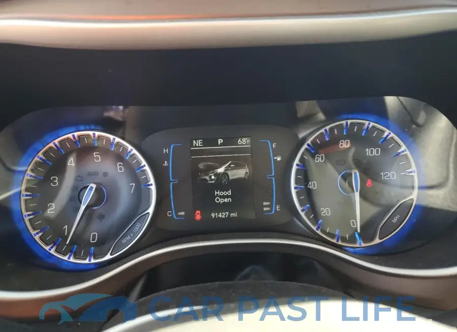 2C4RC1CG8JR107432# 9