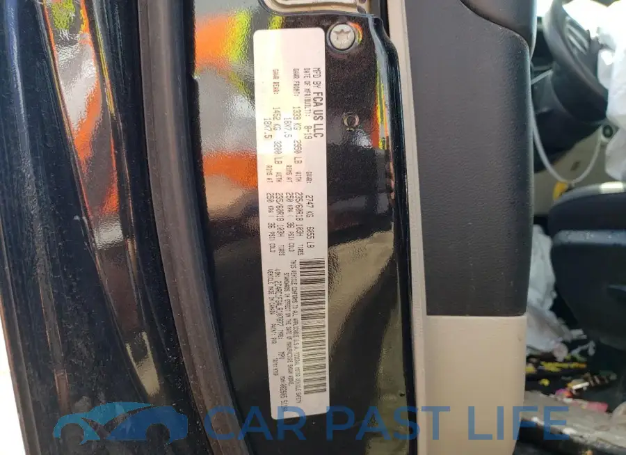 2C4RC1FG4LR107877# 14