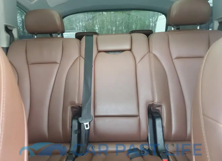WA1LAAF76JD045081# 10
