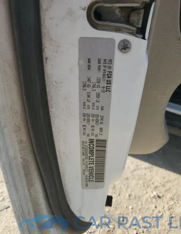 2C7WDGBG2KR527826# 12