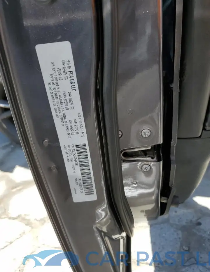 2C3CDXCT7FH847087# 13
