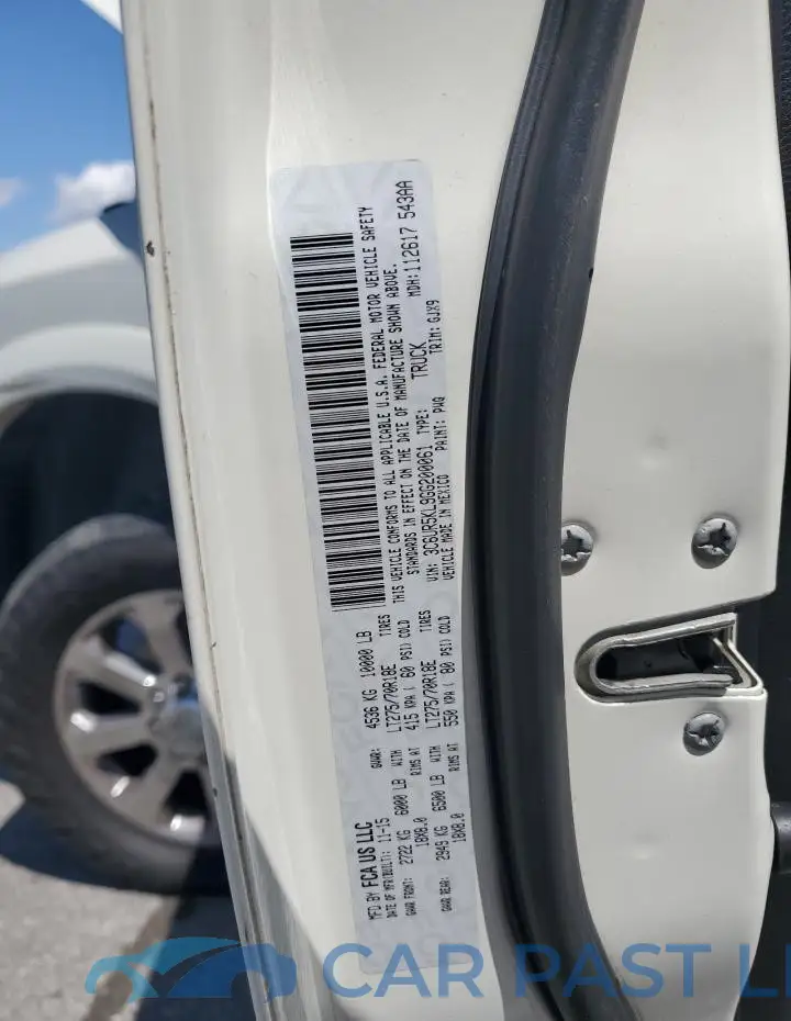 3C6UR5KL9GG200061# 12