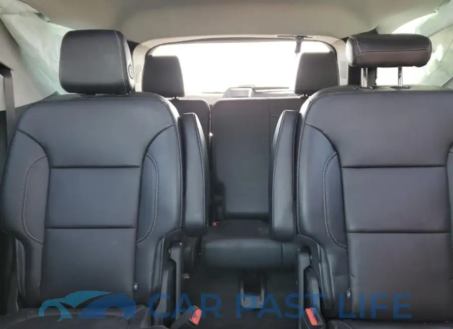 1GNEVHKW7JJ102972# 10