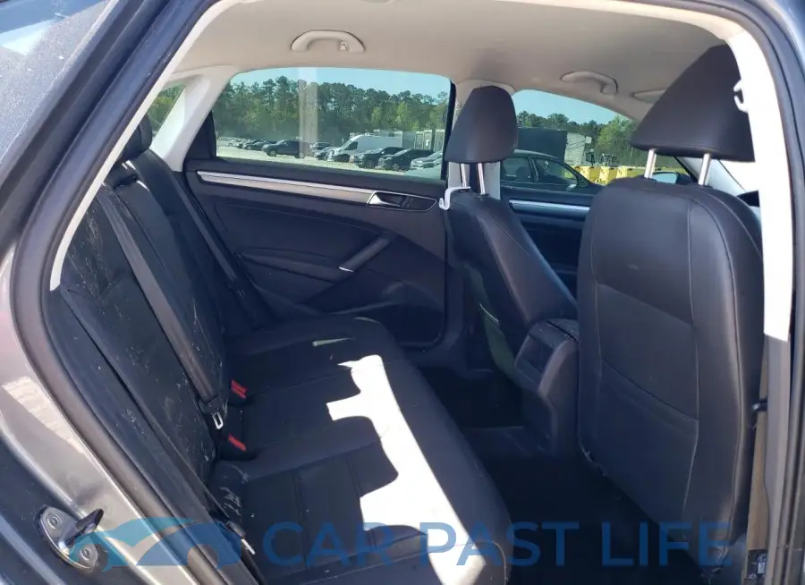 1VWDT7A34HC060459# 10