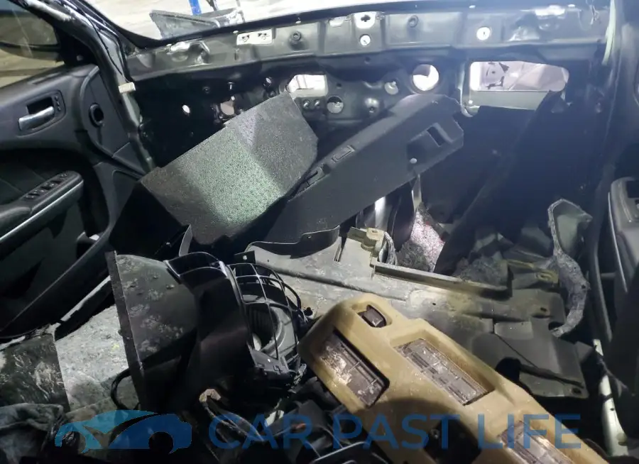 2C3CDXGJ5MH566010# 8