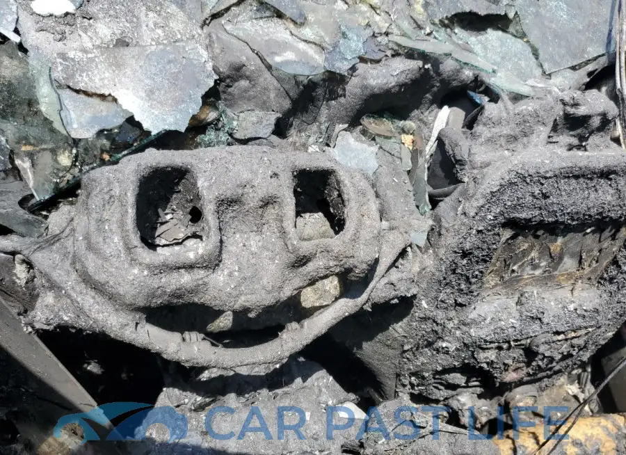 KL8CD6SA2JC472929# 9