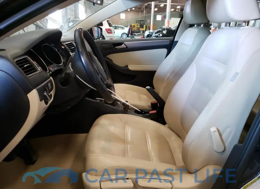 3VW3A7AJ4FM232405# 7