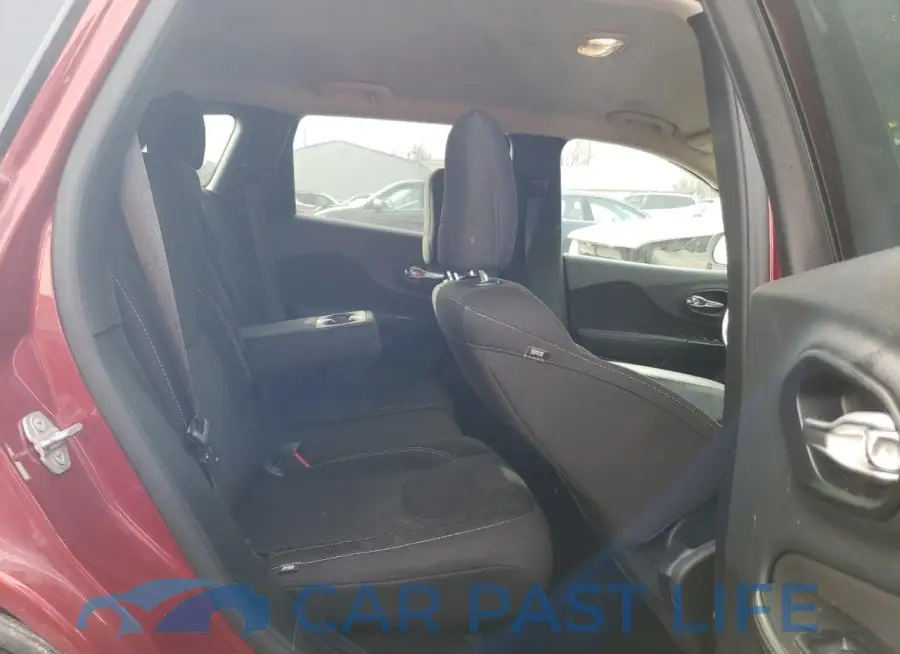 1C4PJLCB2FW517557# 10