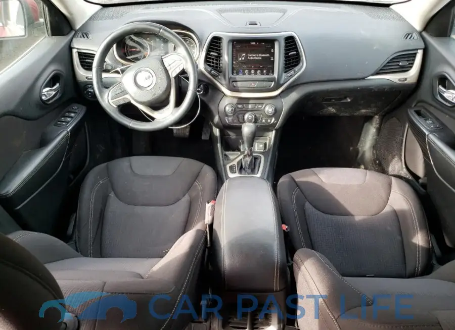 1C4PJLCB2FW517557# 8
