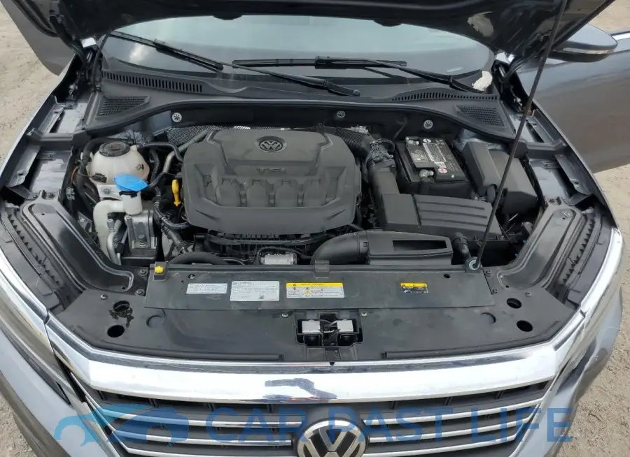 1VWSA7A37NC008235# 11