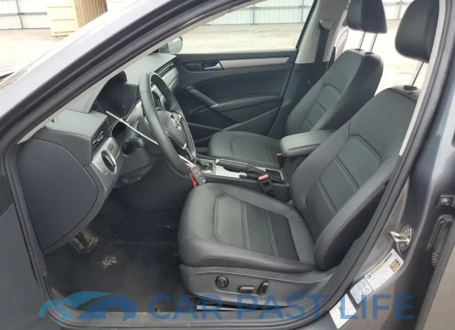 1VWSA7A37NC008235# 7