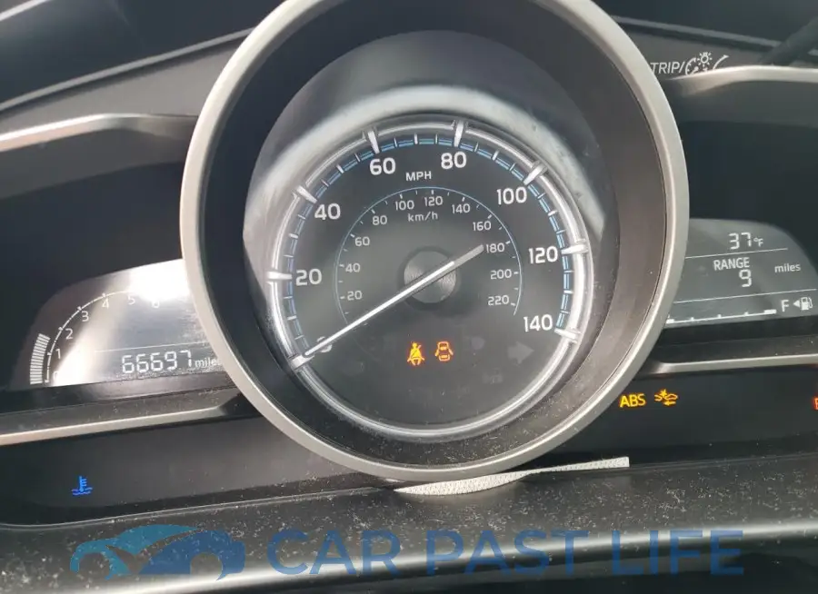 3MYDLBYV3KY518201# 9