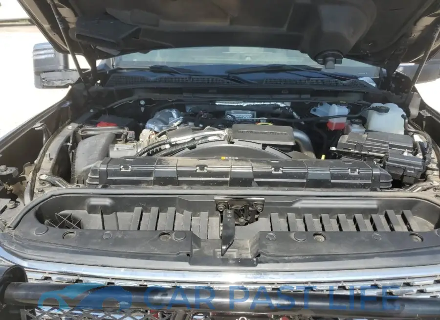 1GT49REYXNF205579# 11