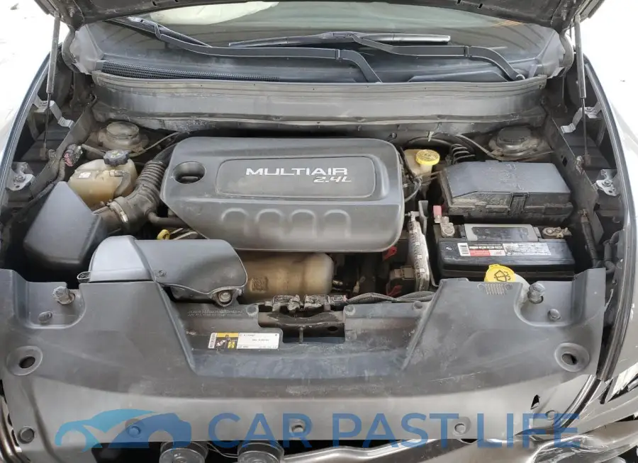 1C4PJLCBXGW201373# 11