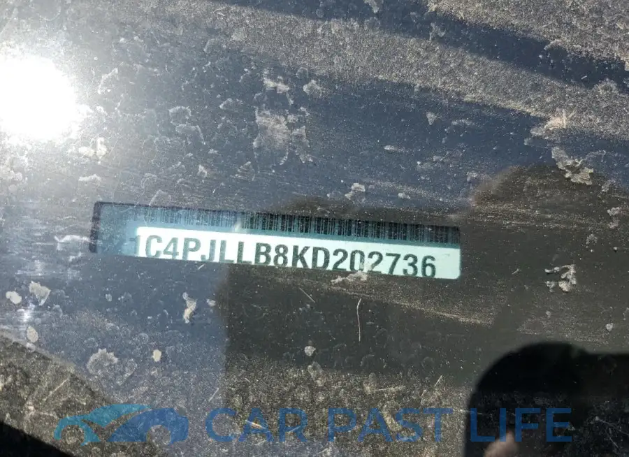 1C4PJLLB8KD202736# 12