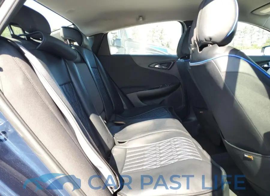 1G1ZD5ST4NF158192# 10