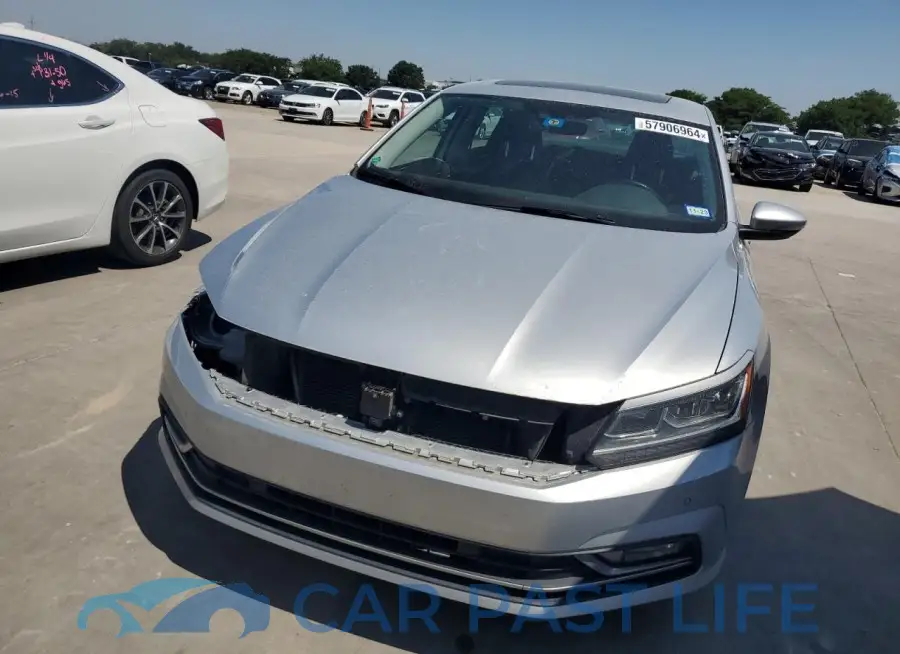 1VWGT7A30HC024832# 5