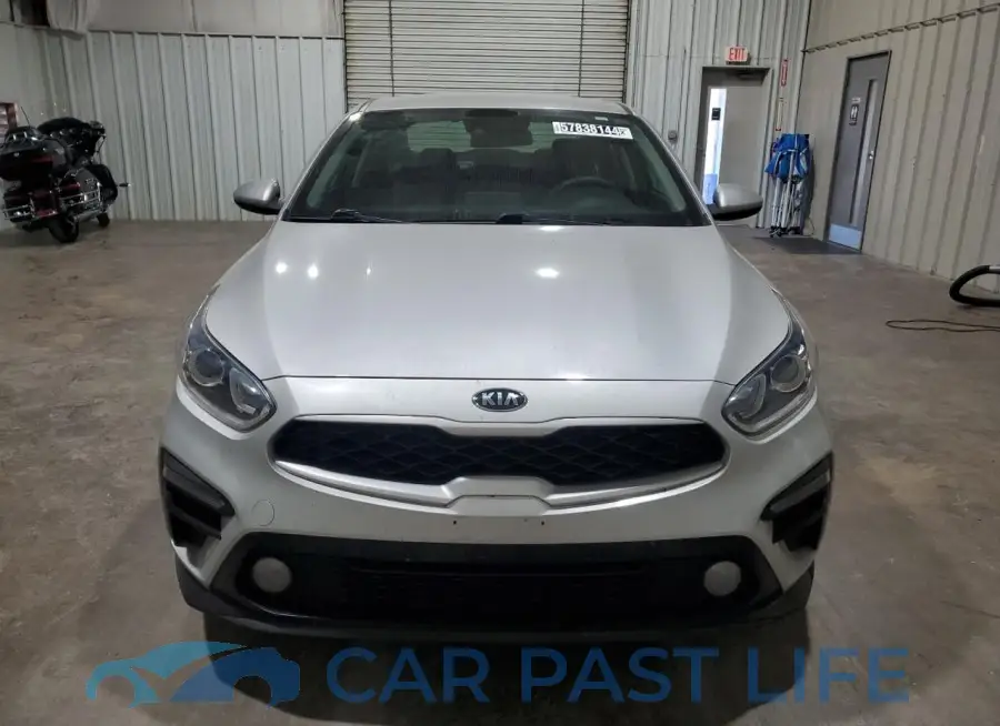 3KPF24AD5ME270075# 5