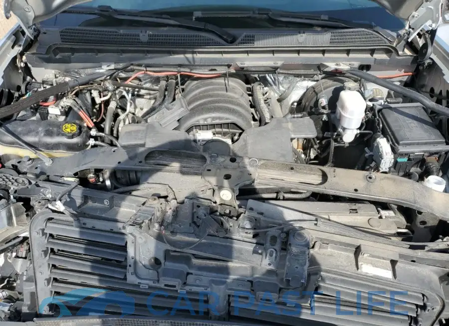 3GCUKREC2JG308285# 11