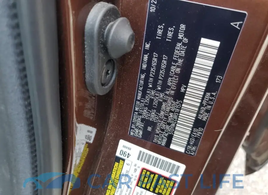 5TDYRKEC8RS181575# 13