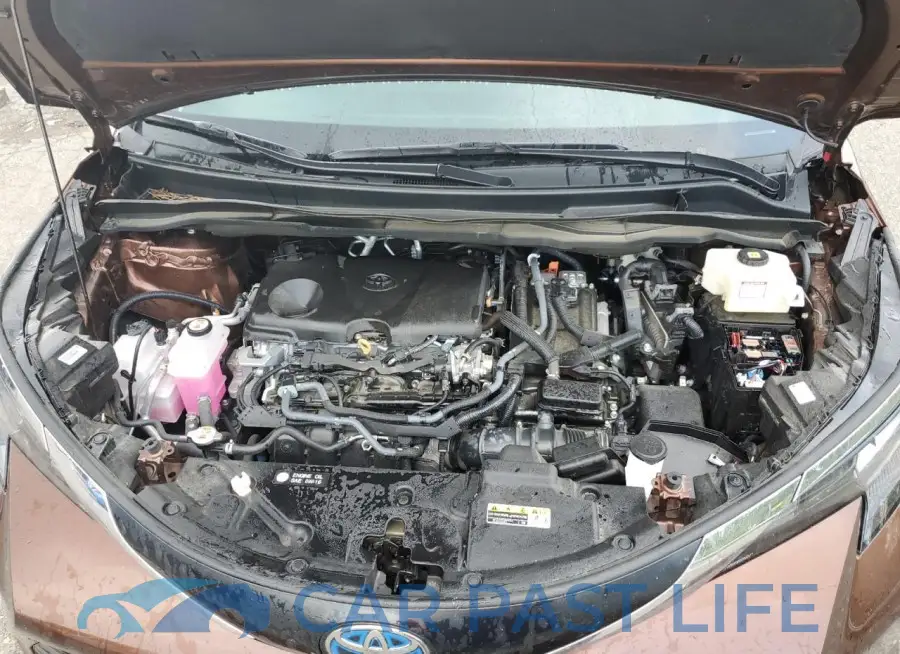 5TDYRKEC8RS181575# 12