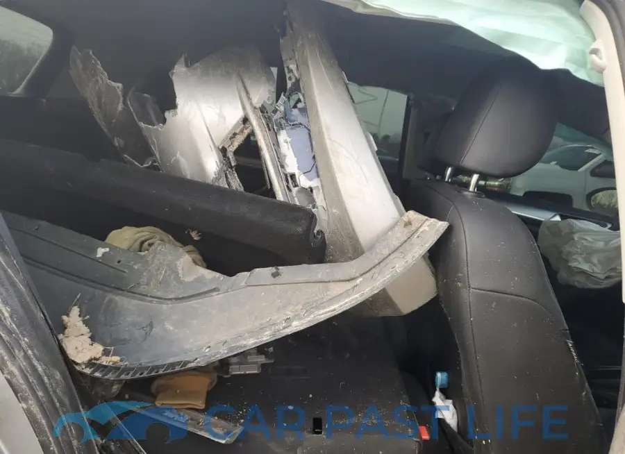 3VW217AU5GM024444# 10