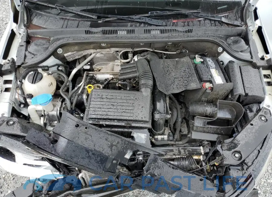3VW2B7AJ1HM335552# 11