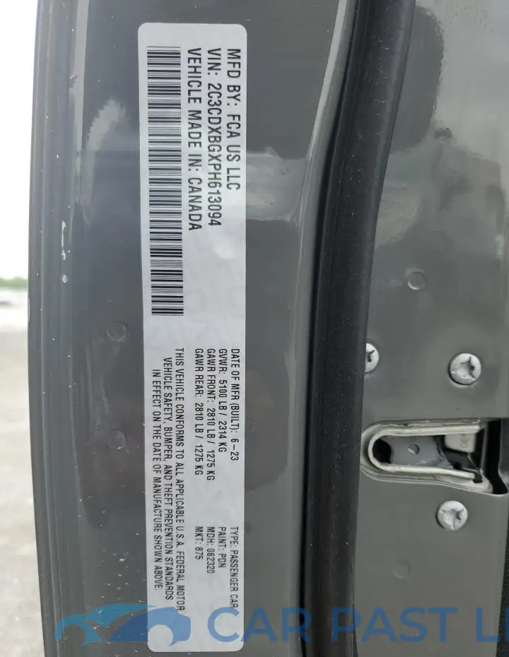 2C3CDXBGXPH613094# 12
