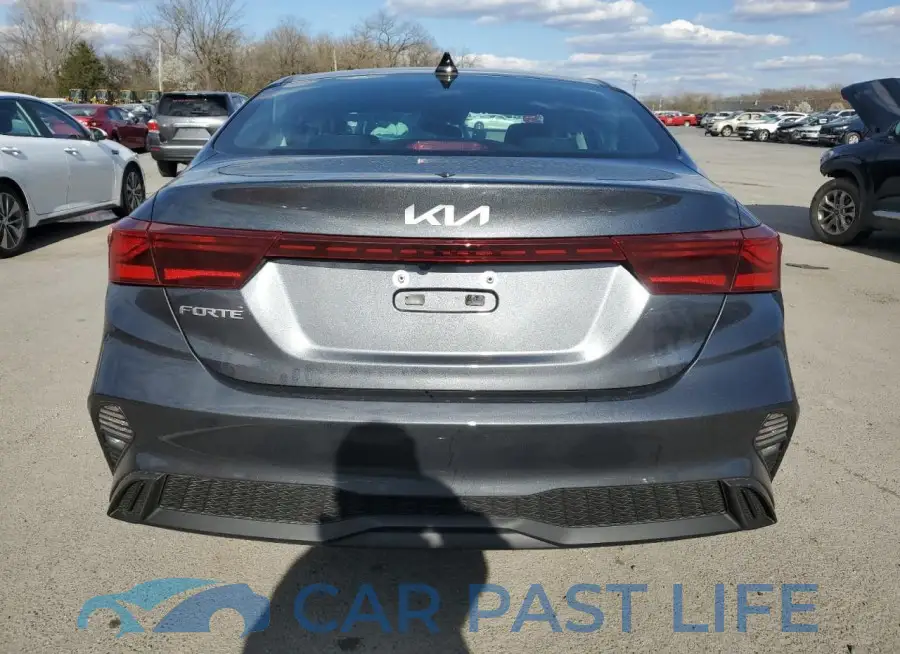3KPF24AD9PE694329# 6