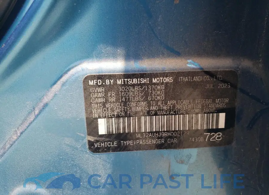 ML32AUHJ9RH002129# 12
