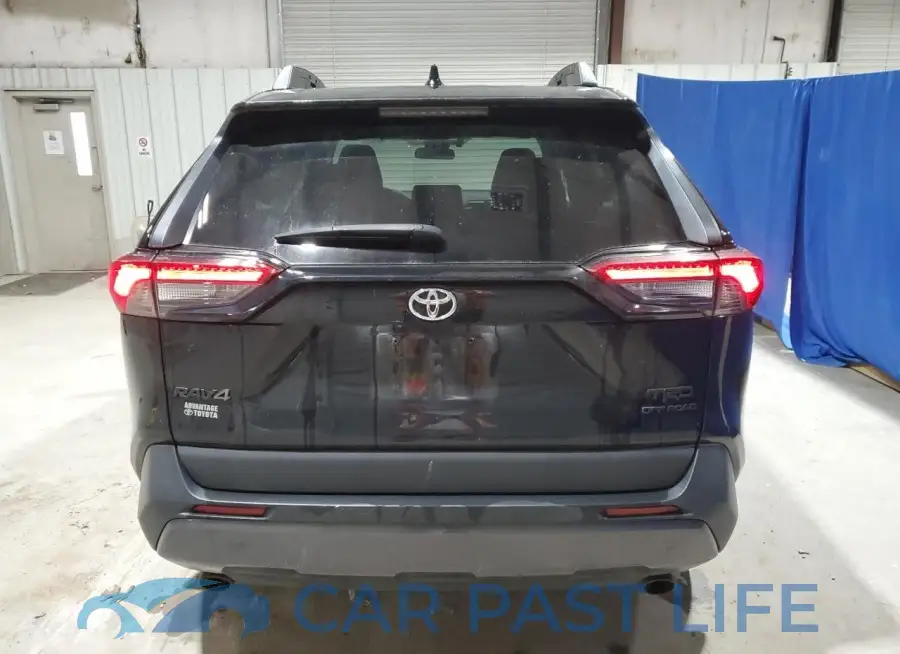 2T3S1RFV8MW215267# 6
