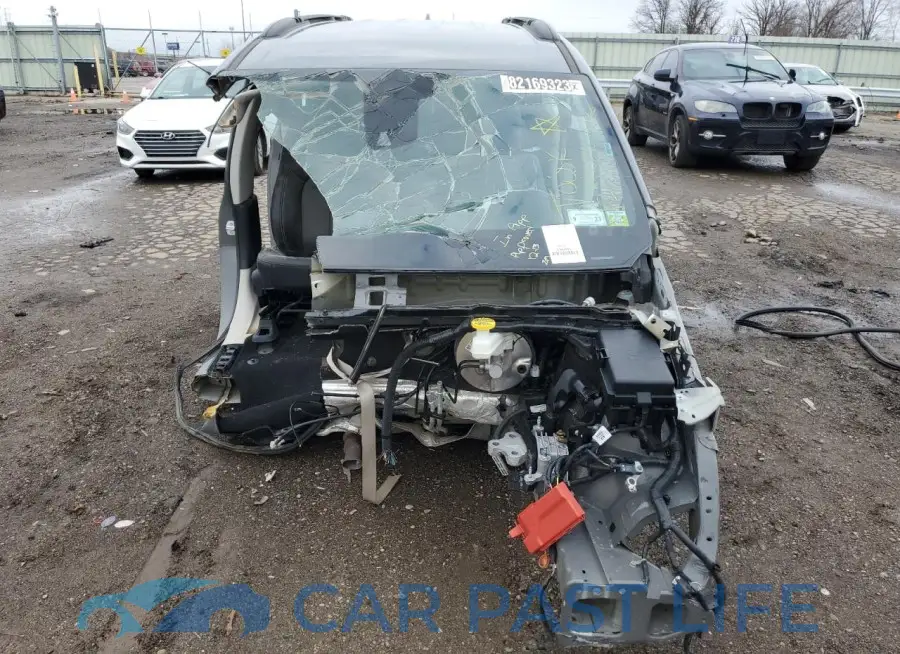 2C4RC1BG2NR152101# 5