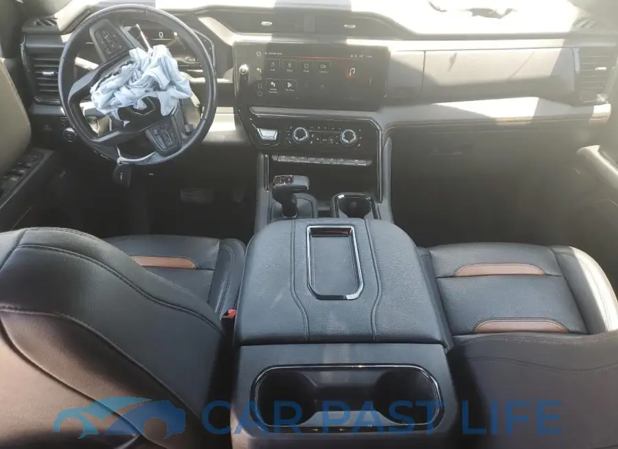 3GTUUEET8NG558669# 8