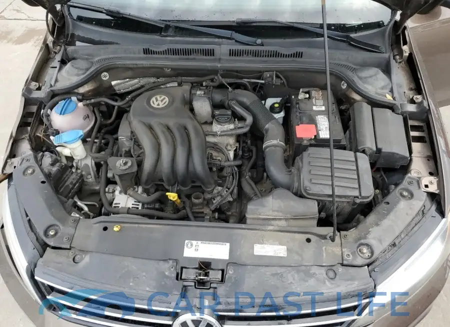 3VW2K7AJ5FM275031# 11