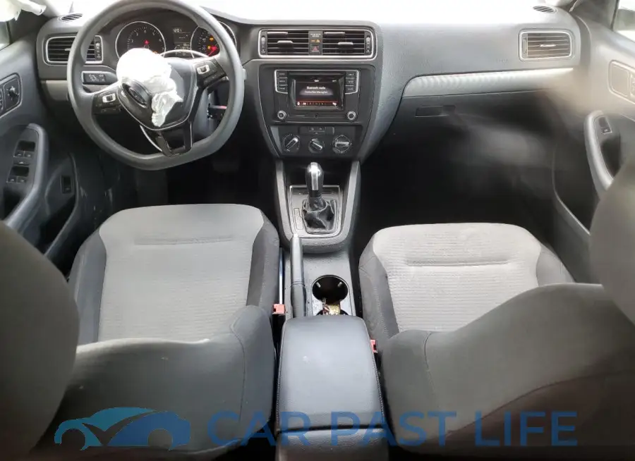 3VW2B7AJ2HM334071# 8