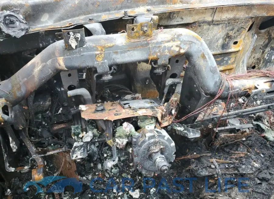 1GT12SE82GF169209# 9