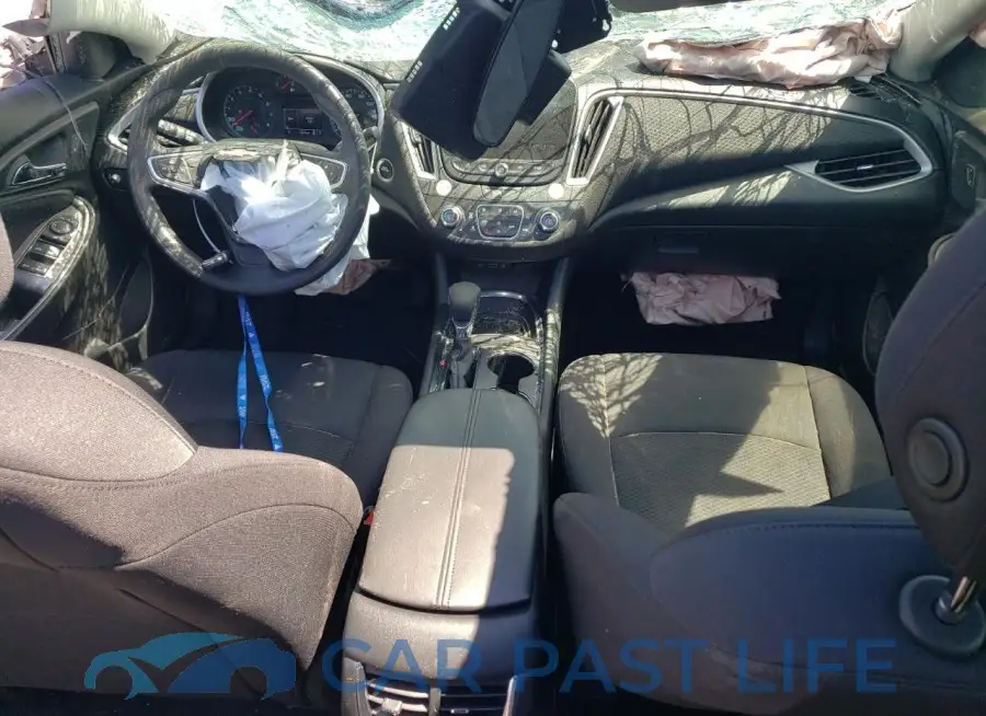 1G1ZD5ST3PF186682# 8