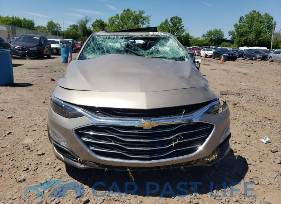 1G1ZD5ST3PF186682# 5