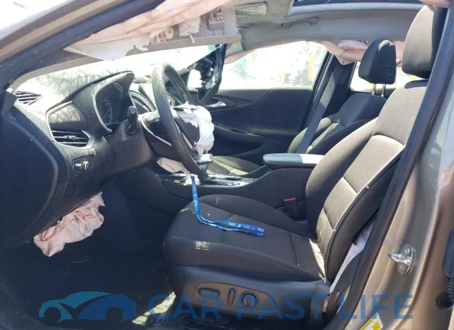 1G1ZD5ST3PF186682# 7